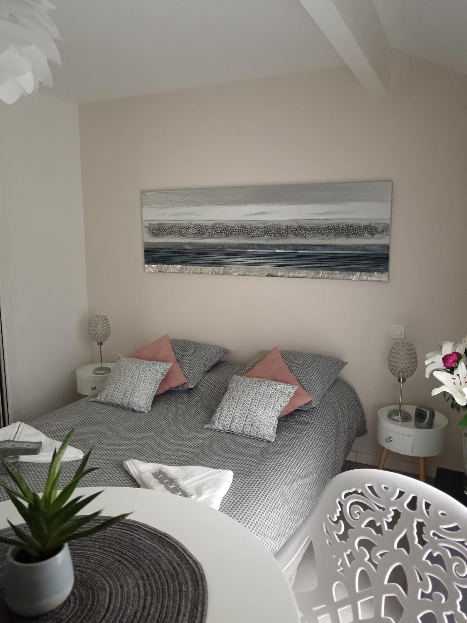 Appartement Olido à Saint-Médard-en-Jalles Extérieur photo